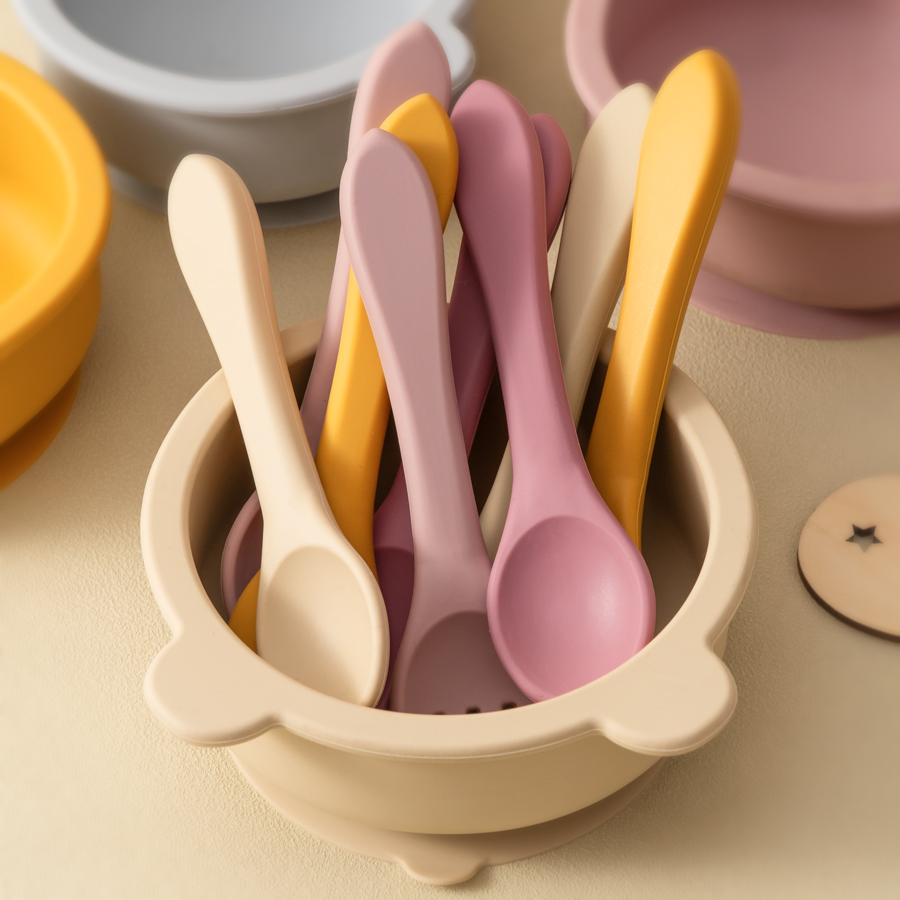 Baby Food Utensils Set - مجموعة من 2 اواني سيليكون للطفل