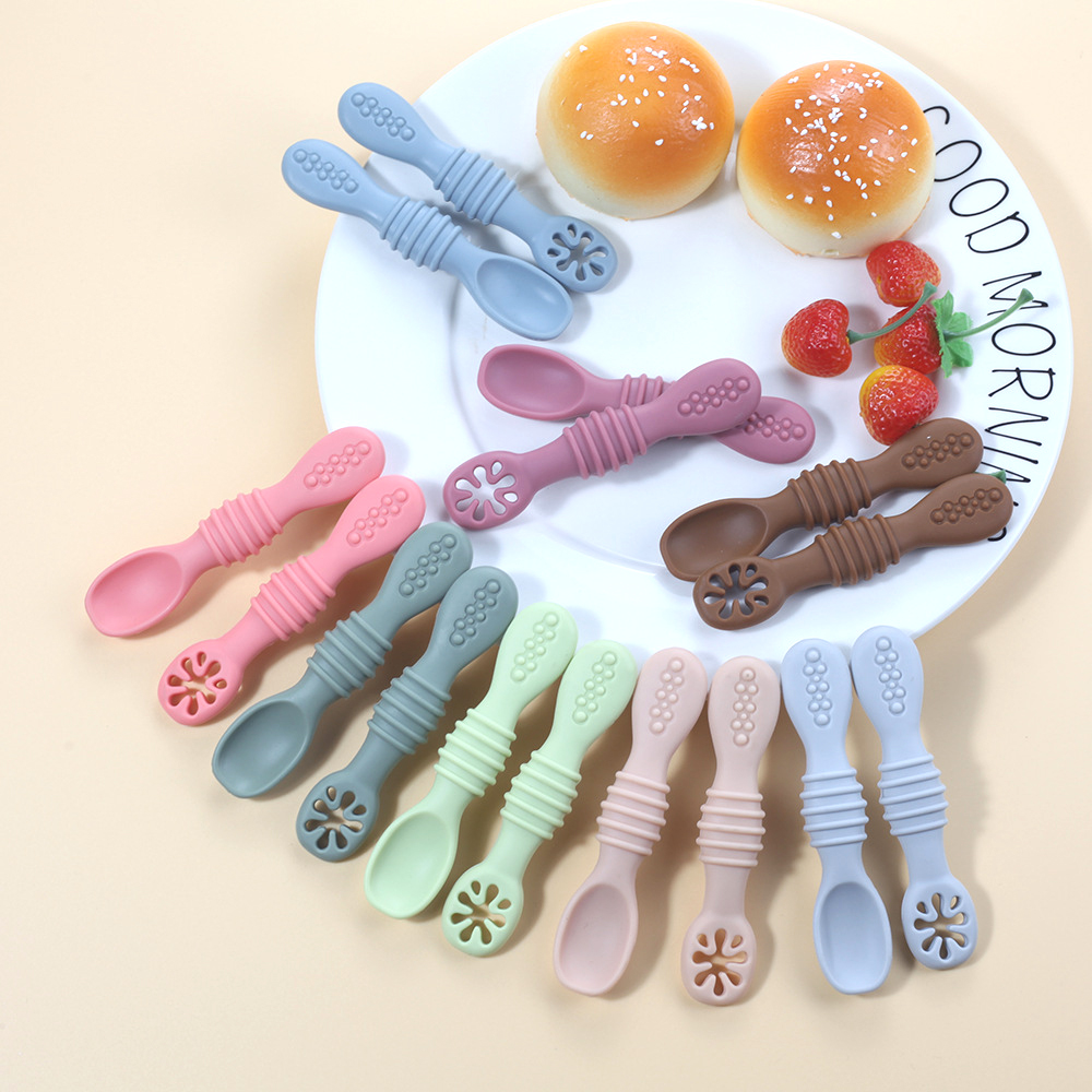 Baby Food Utensils Set - 2 قطعة ملاعق تعلم الطفل لطيف