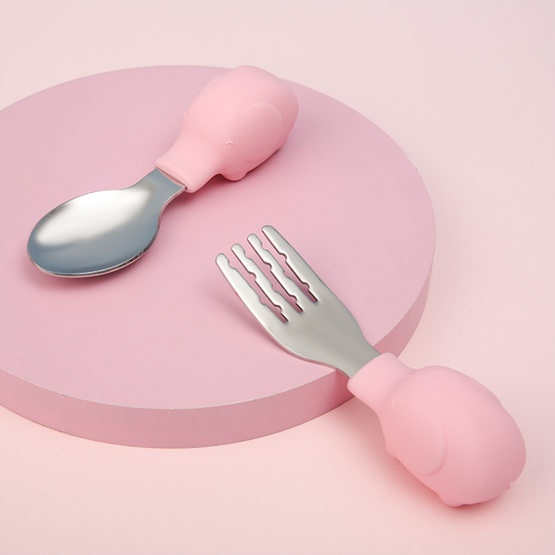 طقم أدوات المائدة للأطفال مجمو - مراجعة Baby Food Utensils Set وسعره