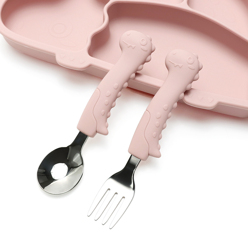 طقم ملعقة وشوكة على شكل ديناصو - مراجعة Baby Food Utensils Set وسعره