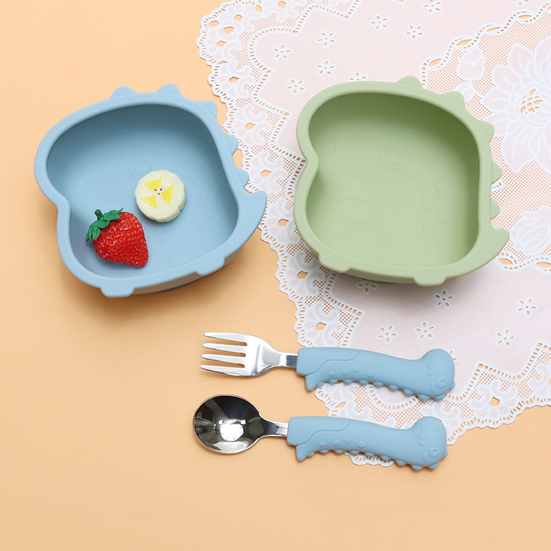 طقم ملعقة وشوكة على شكل ديناصو - مراجعة Baby Food Utensils Set وسعره