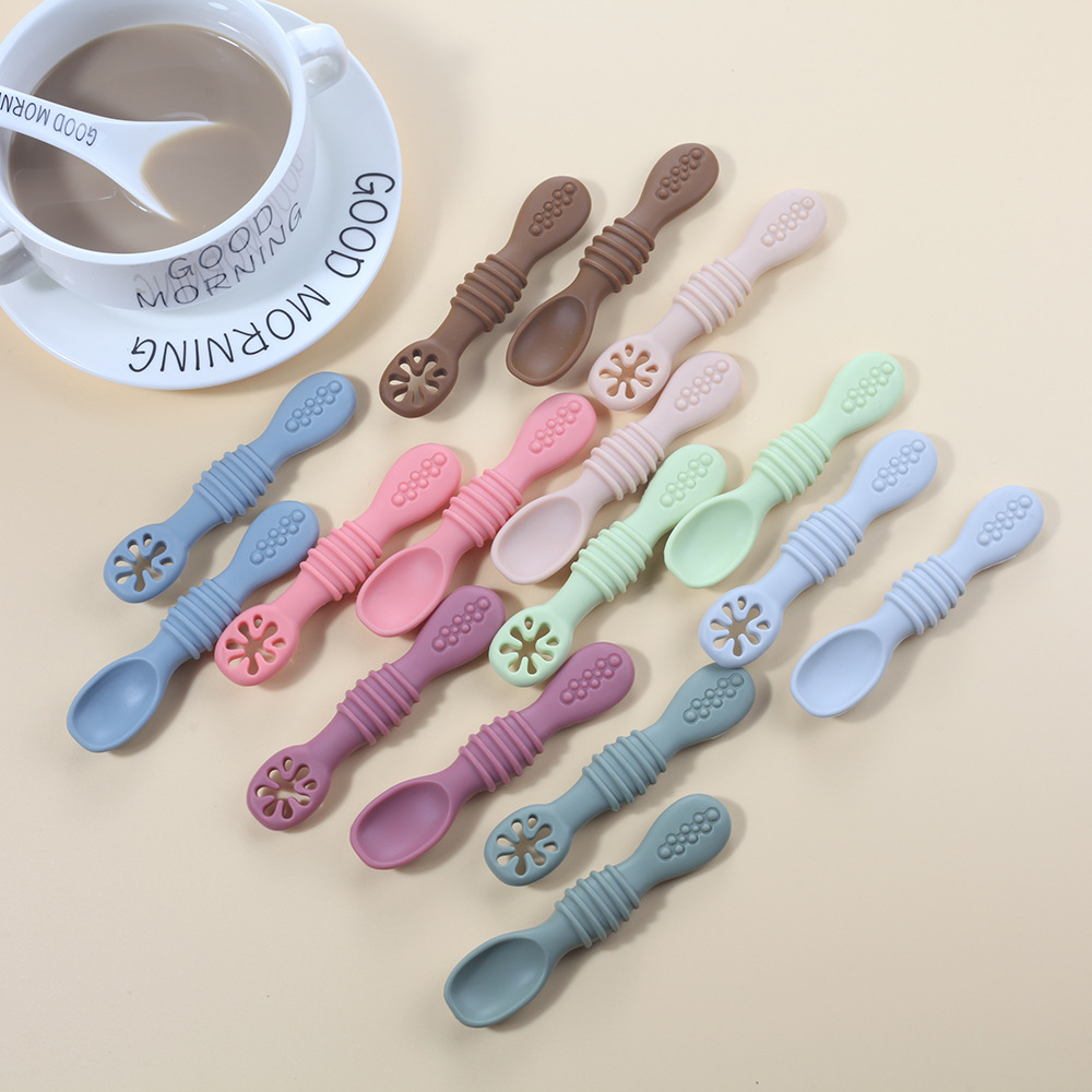 2 قطعة ملاعق تعلم الطفل لطيف أ - مراجعة Baby Food Utensils Set وسعره